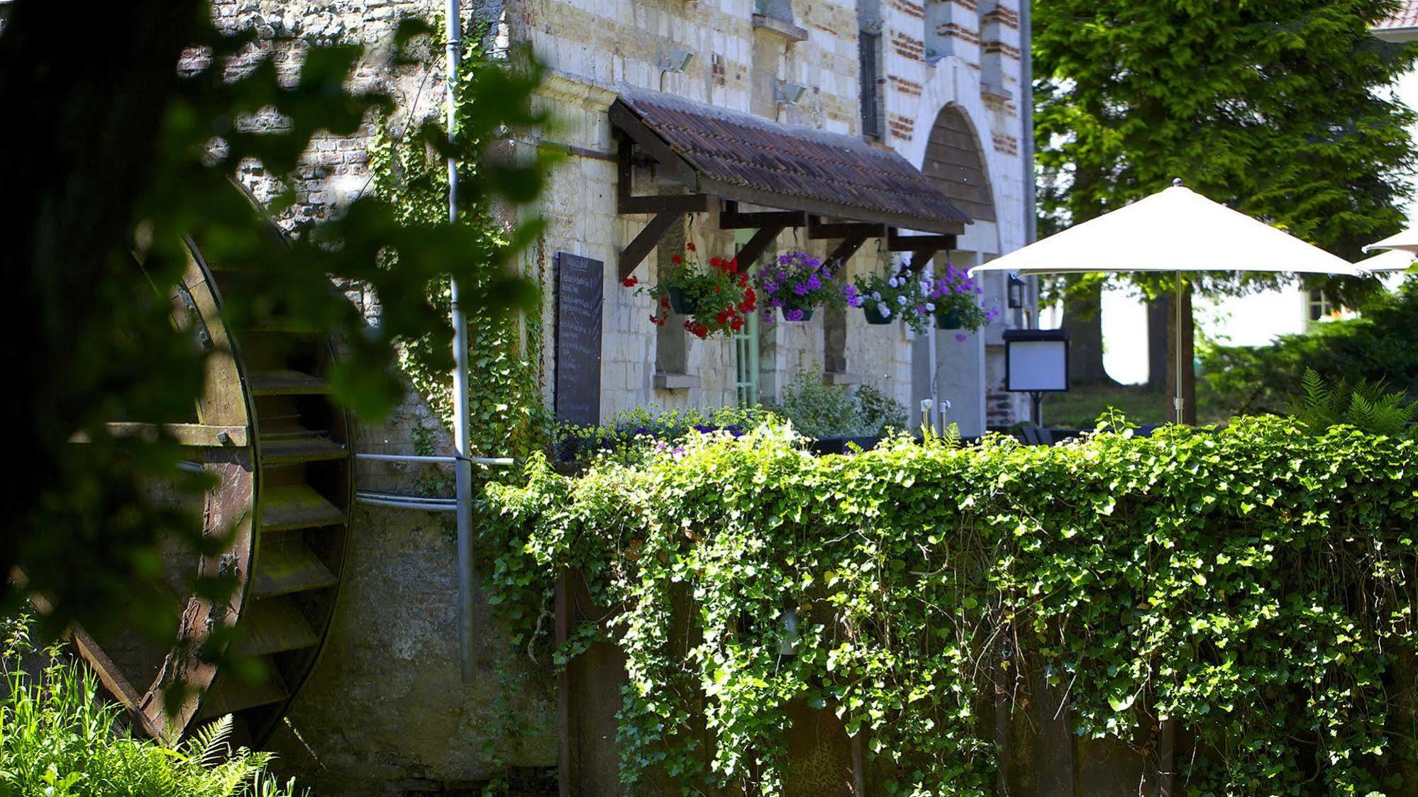 ホテル Moulin De Mombreux Lumbres エクステリア 写真