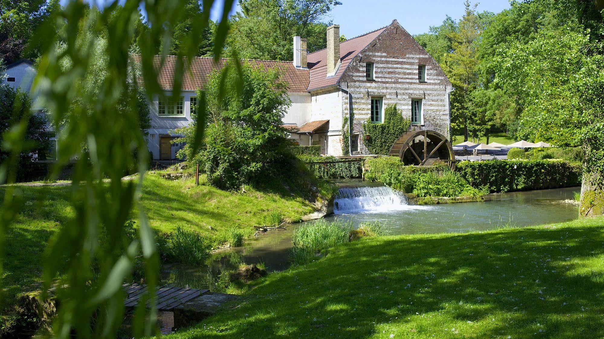 ホテル Moulin De Mombreux Lumbres エクステリア 写真