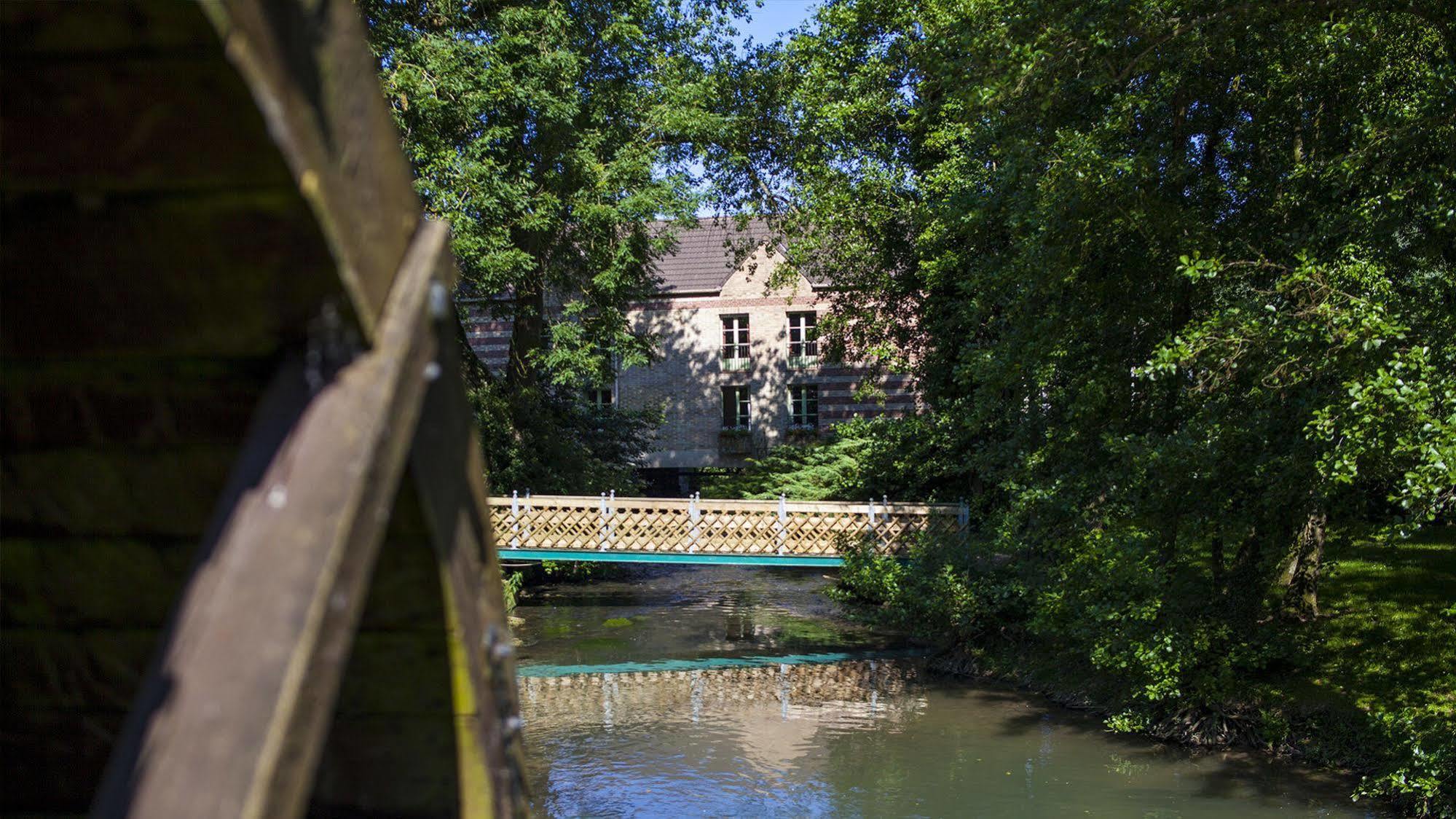 ホテル Moulin De Mombreux Lumbres エクステリア 写真
